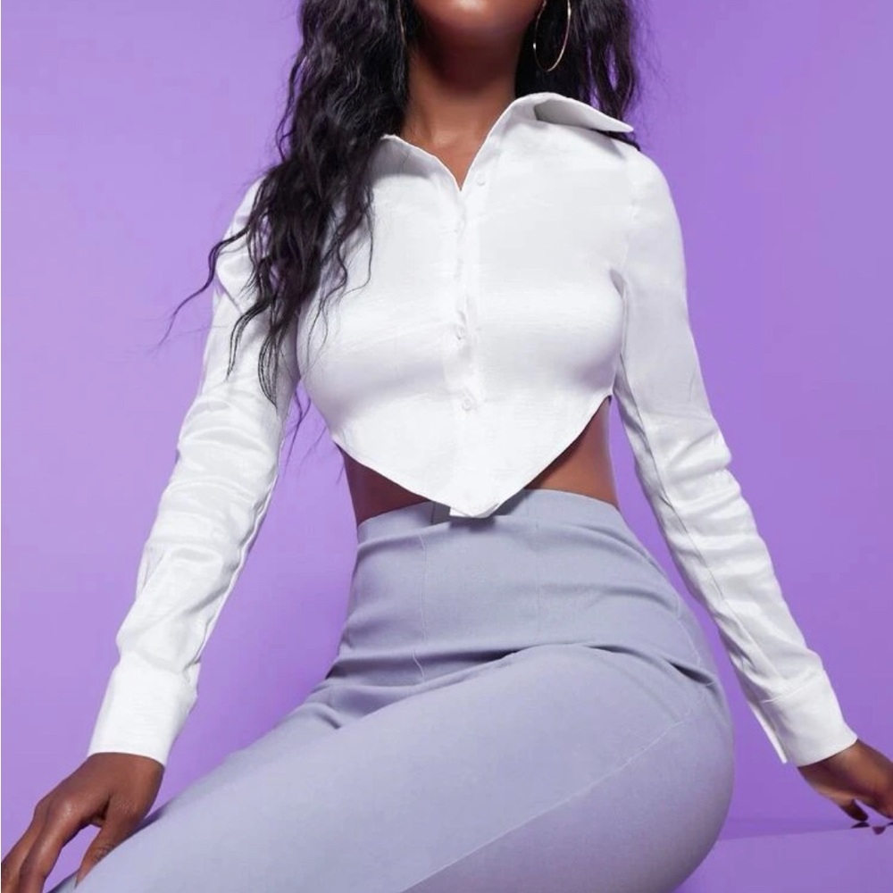 Asymmetrical hem crop shirt